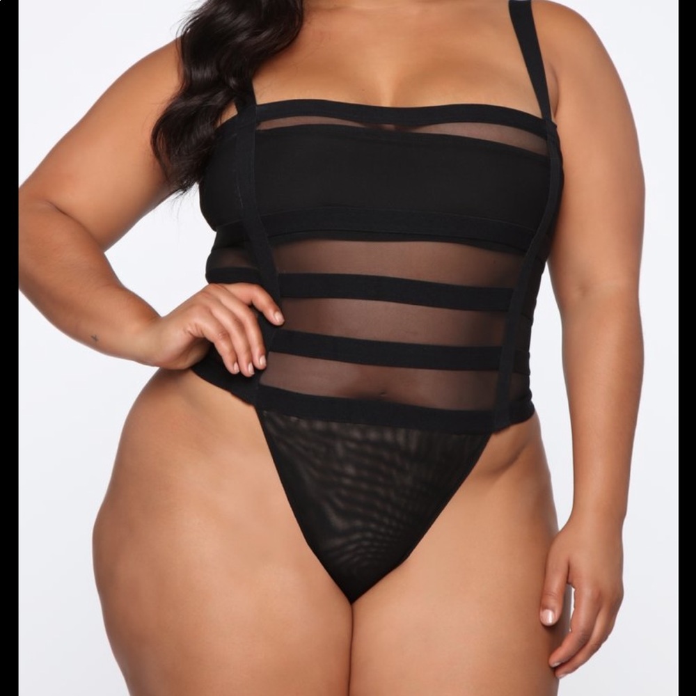 🗣FASHION NOVA CURVE BODYSUIT 💕